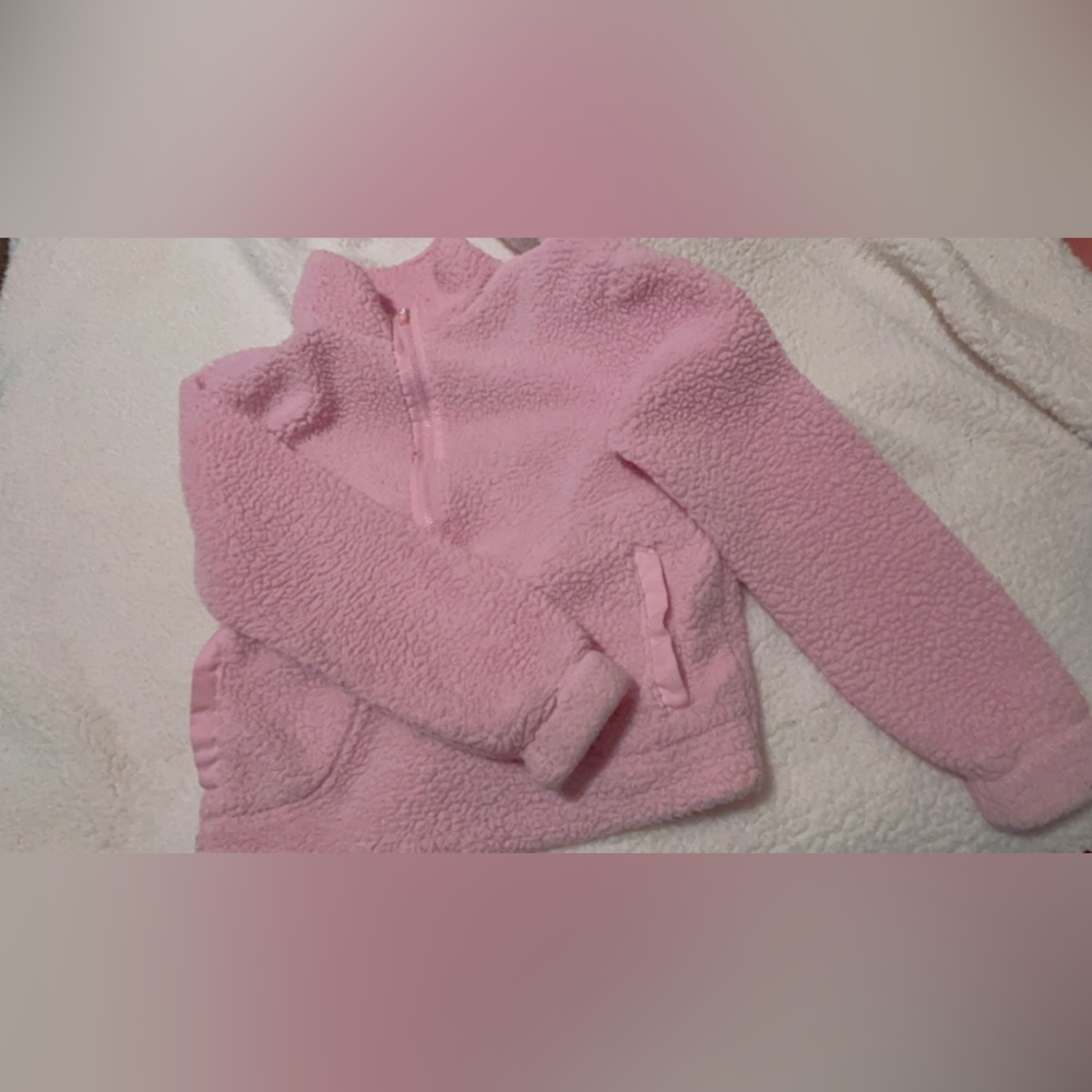 Pink shaggy sweater with zipper